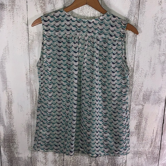 Cabi Small Green Bird Sheer Sleeveless Blouse - Picture 4 of 5